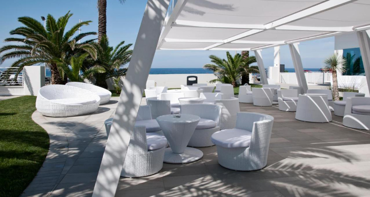 AH CLUB ISOLA DI PAZZE