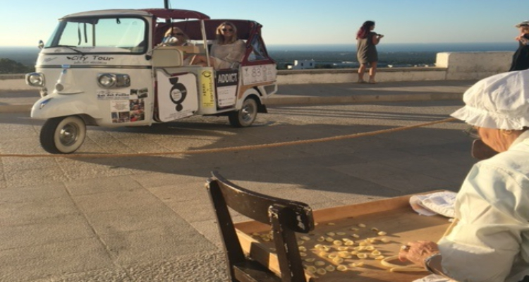 Tour Ostuni n Ape Calessino 30 minuti
