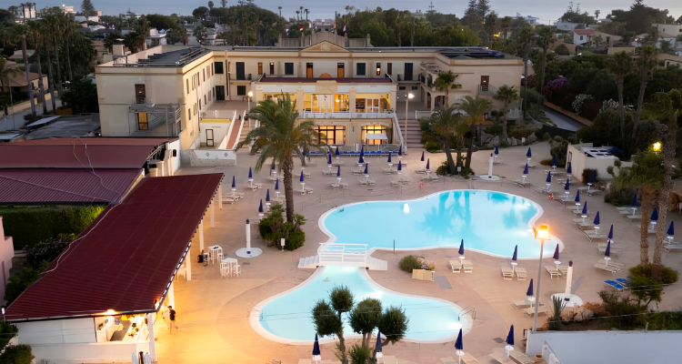 Delfino Beach Hotel****