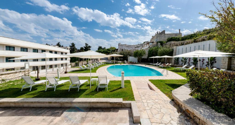 VITTORIA RESORT POOL E SPA